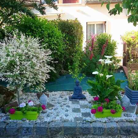 Ferienwohnung 4 Rue Guy De Maupassant Valmont  Exterior foto